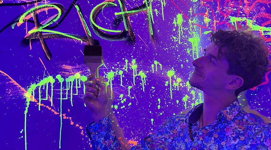 Story Behind Vol. 2 - Action Neon Painting mit Gabor Barbulszki ...