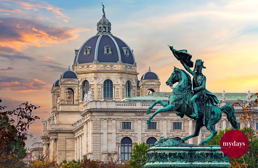 Der Heldenplatz vor dem Naturhistorischen Museum