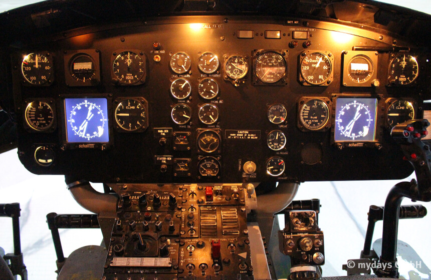 Flugsimulator Helikopter Cockpit