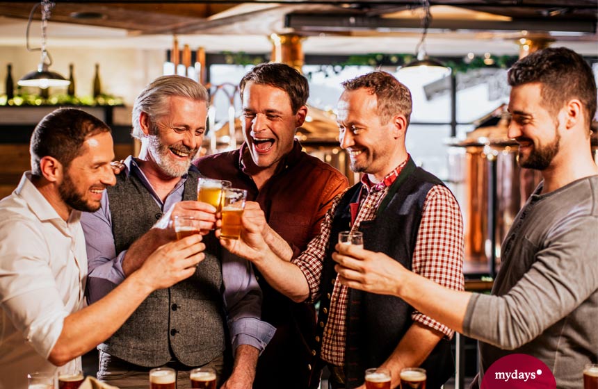 Bierverkostung Männer Bar