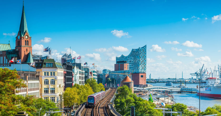 Hamburg Panorama Elbphilharmonie Hafen