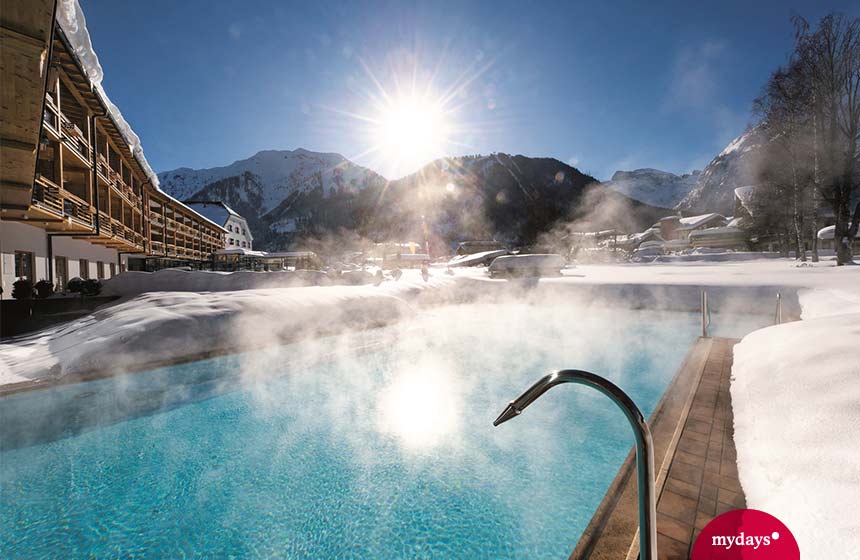 wellnesshotel winter pool travel charme fürstenhaus achensee tirol