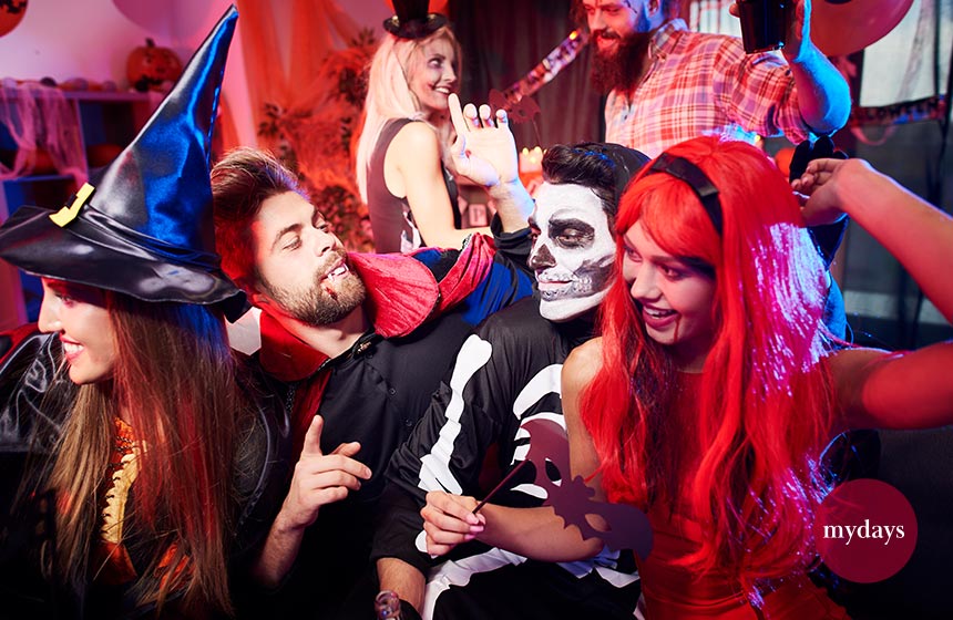 Die beliebtesten Halloween Kostüme bleiben Hexe, Teufel, Skelett, Zombie. 