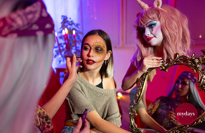 Für das Halloween Kostüm darf die passende Schminke nicht fehlen!